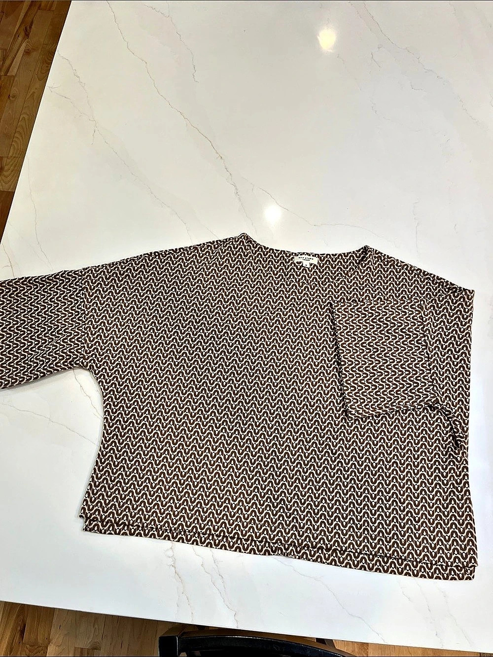 MAX STUDIO Geometric Short Sleeve Top in Brown & White Size Medium